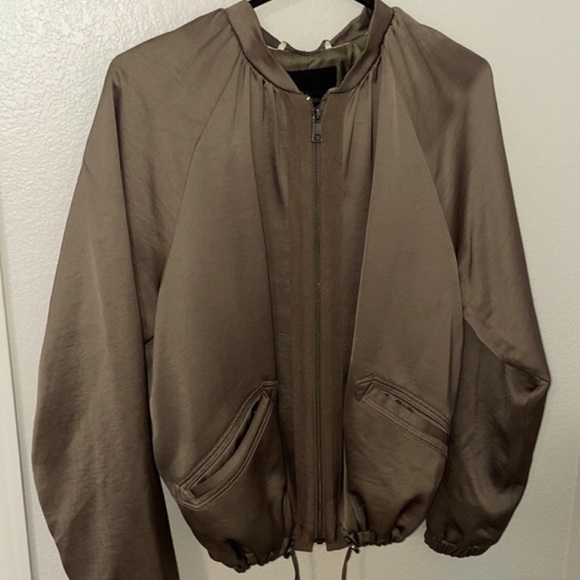 Banana Republic Bomber Spectacular Silky Jacket - Picture 1 of 7
